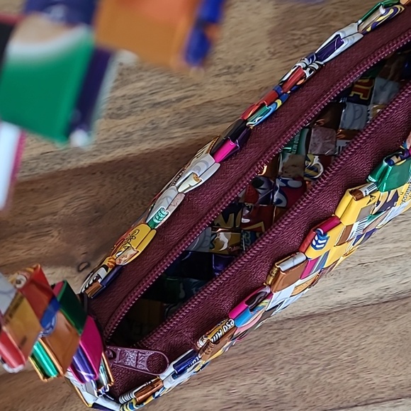 Hand Made Purse - Picture 4 of 8